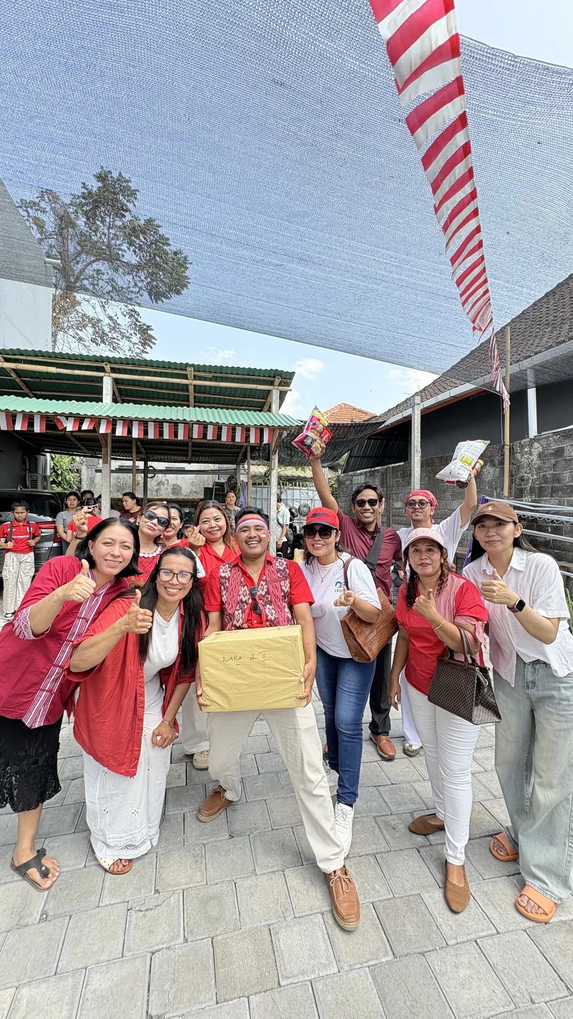 Kebersamaan jemaat GPdI Hebron